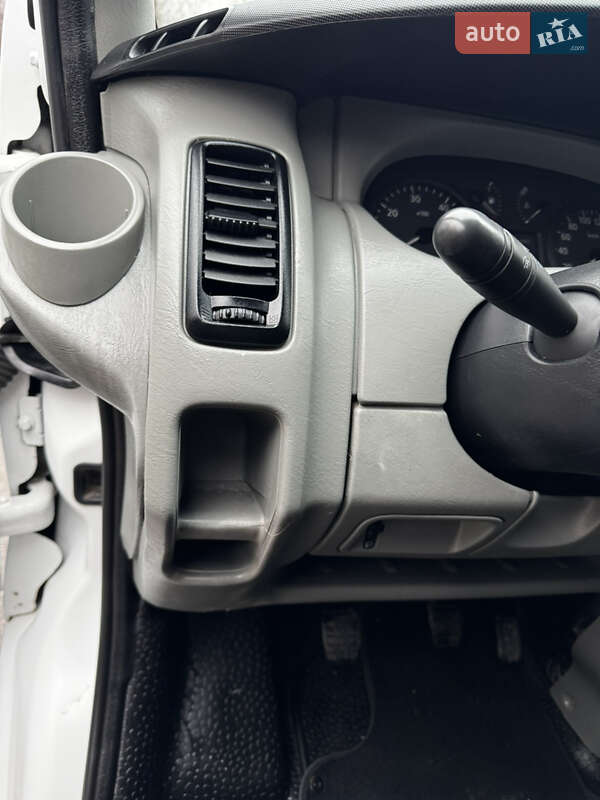 Минивэн Renault Trafic 2004 в Виннице