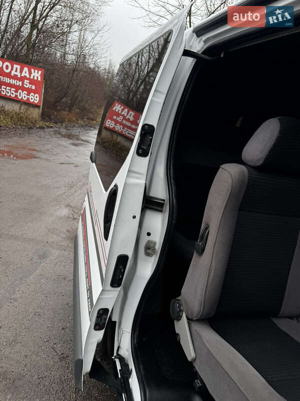 Минивэн Renault Trafic 2004 в Виннице