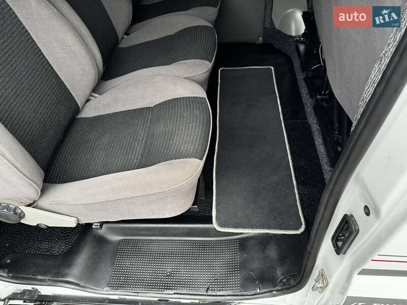 Минивэн Renault Trafic 2004 в Виннице