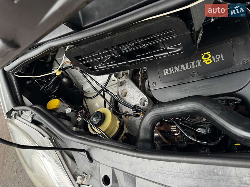 Минивэн Renault Trafic 2004 в Виннице