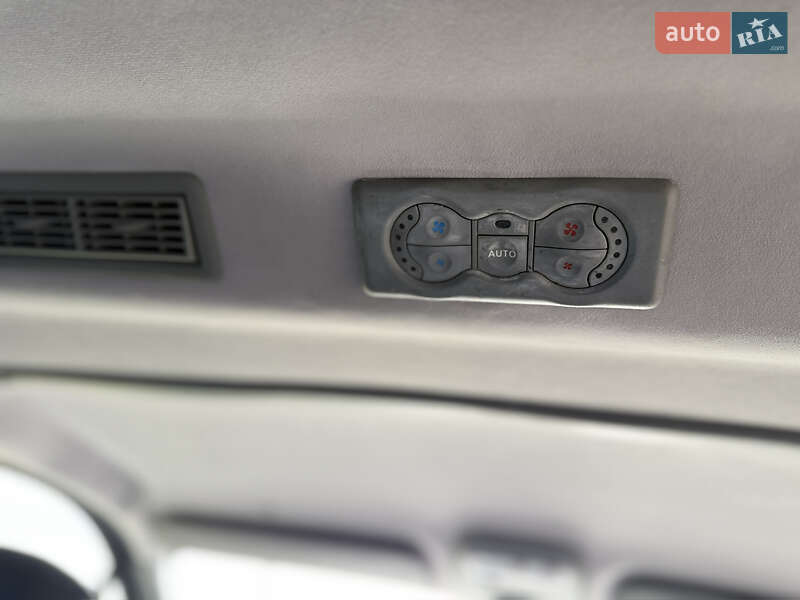 Минивэн Renault Trafic 2014 в Ровно фото 32 Минивэн Renault Trafic 2014 в Ровно