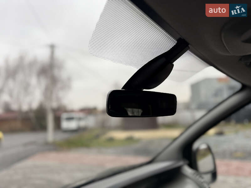 Грузовой фургон Renault Trafic 2012 в Ровно