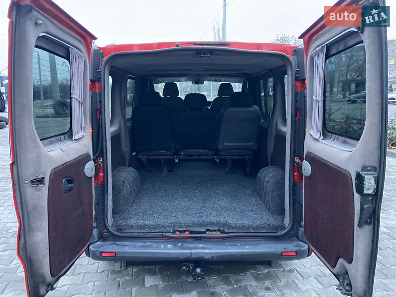 Минивэн Renault Trafic 2004 в Николаеве фото 7 Минивэн Renault Trafic 2004 в Николаеве