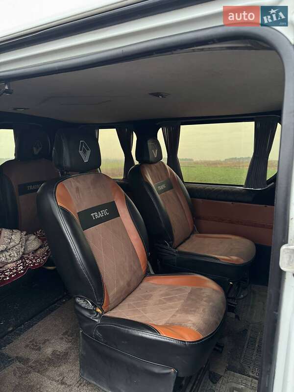 Минивэн Renault Trafic 2008 в Сарнах фото 4 Минивэн Renault Trafic 2008 в Сарнах