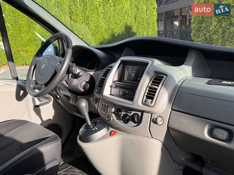Мінівен Renault Trafic 2014 в Стрию фото 35 Мінівен Renault Trafic 2014 в Стрию