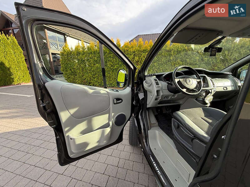 Мінівен Renault Trafic 2014 в Стрию фото 41 Мінівен Renault Trafic 2014 в Стрию