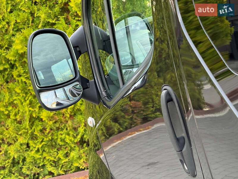 Мінівен Renault Trafic 2014 в Стрию фото 55 Мінівен Renault Trafic 2014 в Стрию