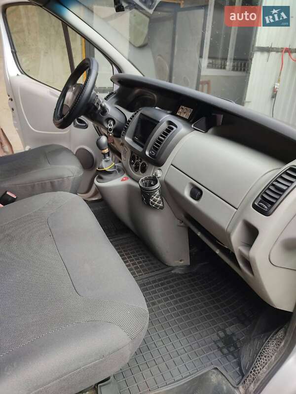 Минивэн Renault Trafic 2005 в Тернополе