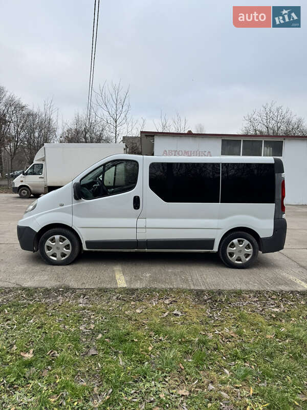 Минивэн Renault Trafic 2008 в Буске фото 8 Минивэн Renault Trafic 2008 в Буске