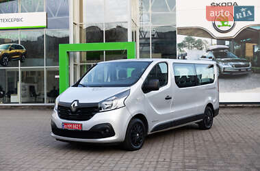 Минивэн Renault Trafic 2016 в Луцке
