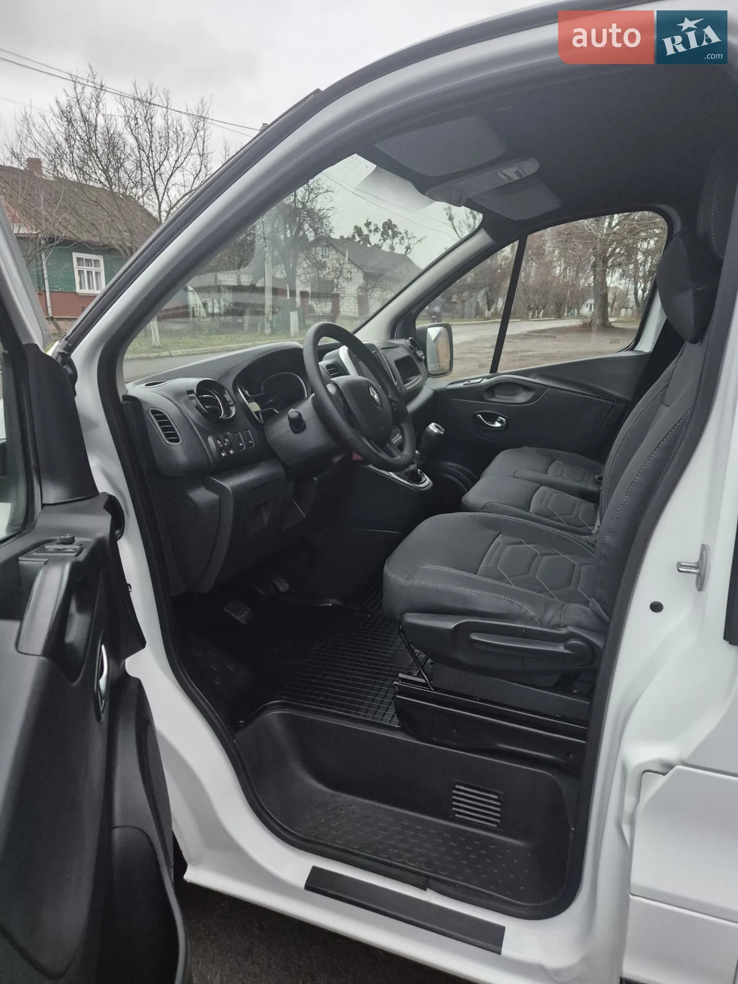 2021 Renault Trafic - мініатюра 9