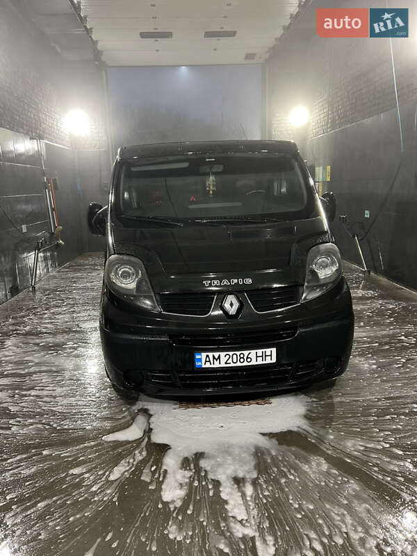 Минивэн Renault Trafic 2008 в Переяславе