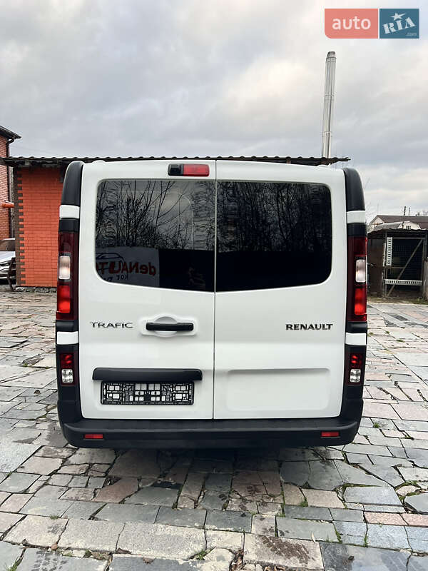 Минивэн Renault Trafic 2021 в Коростене