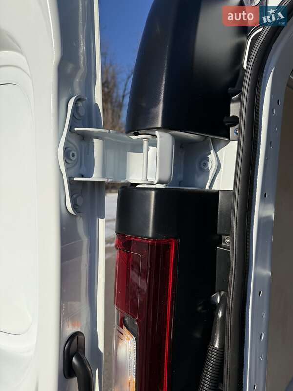 Вантажний фургон Renault Trafic 2022 в Ладижині фото 53 Вантажний фургон Renault Trafic 2022 в Ладижині