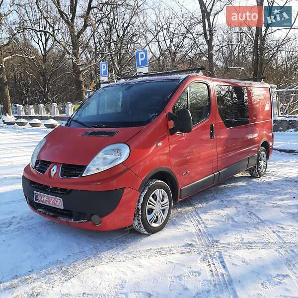 Грузопассажирский фургон Renault Trafic 2010 в Полтаве