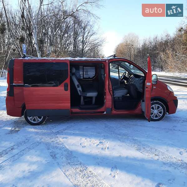 Грузопассажирский фургон Renault Trafic 2010 в Полтаве