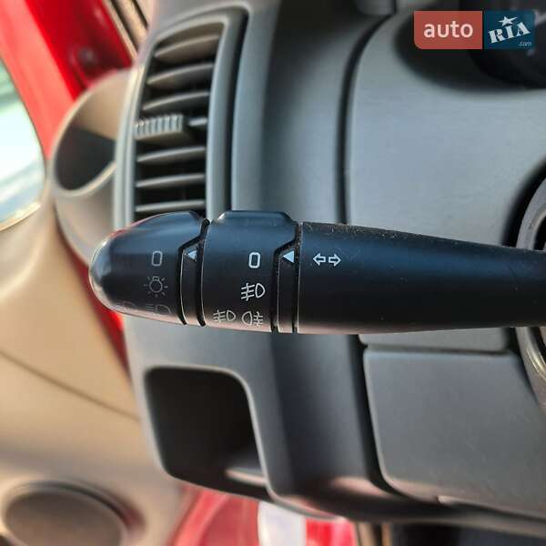 Грузопассажирский фургон Renault Trafic 2010 в Полтаве