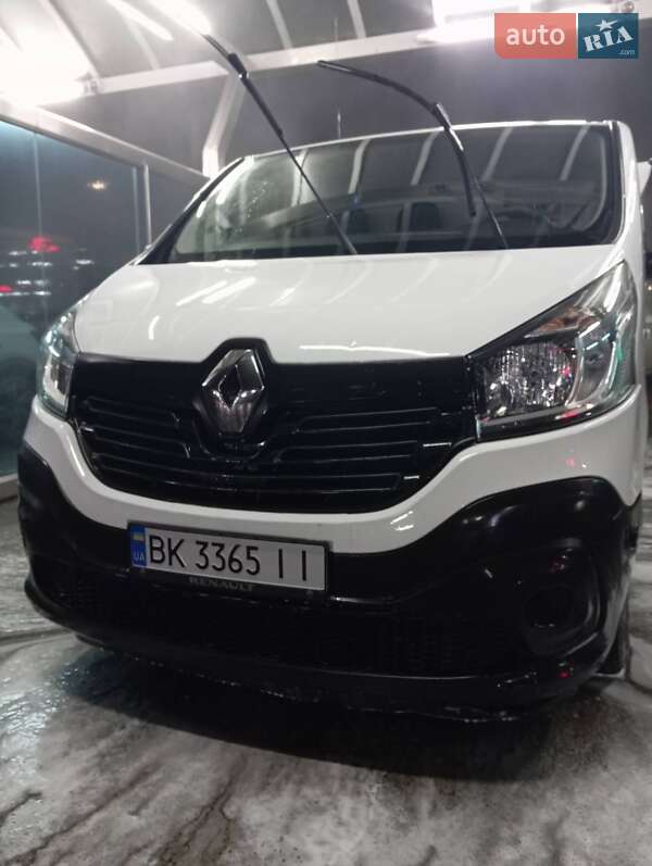 Грузовой фургон Renault Trafic 2017 в Ровно фото 2 Грузовой фургон Renault Trafic 2017 в Ровно