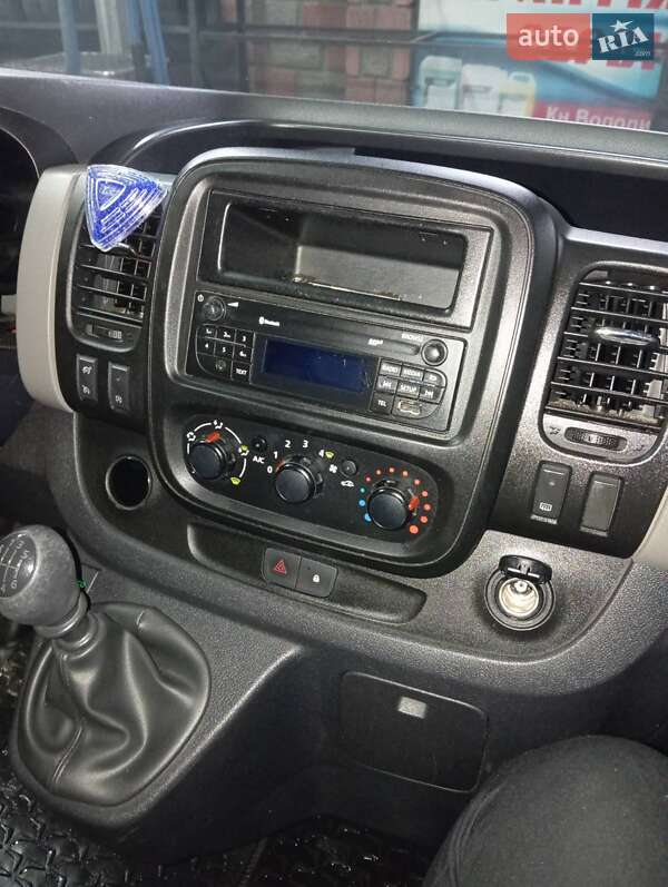 Грузовой фургон Renault Trafic 2017 в Ровно фото 6 Грузовой фургон Renault Trafic 2017 в Ровно