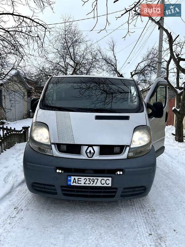 Грузовой фургон Renault Trafic 2003 в Павлограде фото 14 Грузовой фургон Renault Trafic 2003 в Павлограде