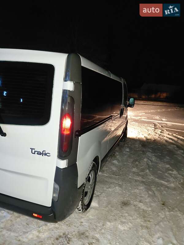 Мінівен Renault Trafic 2004 в Тернополі фото 4 Мінівен Renault Trafic 2004 в Тернополі