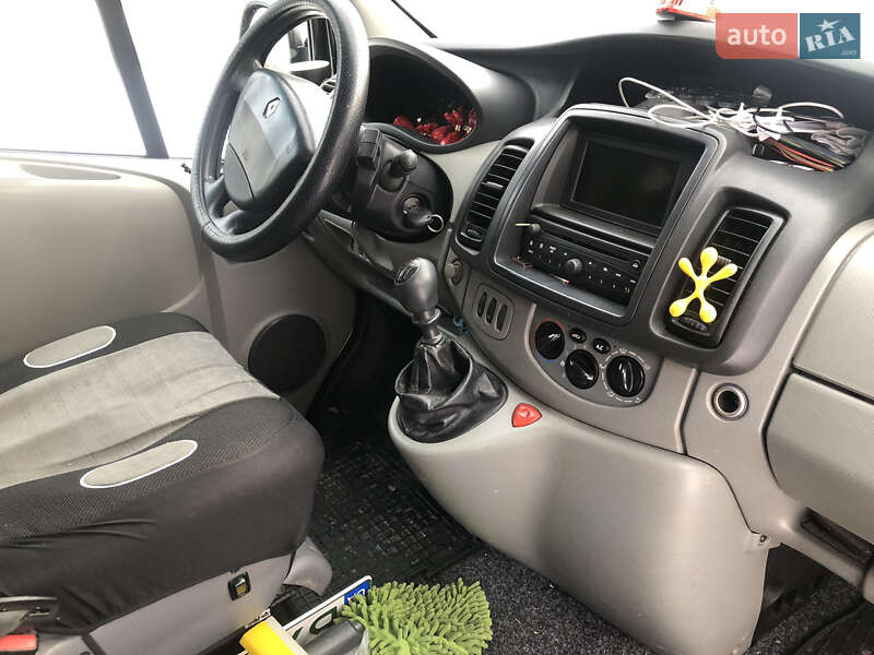 Грузопассажирский фургон Renault Trafic 2012 в Красилове