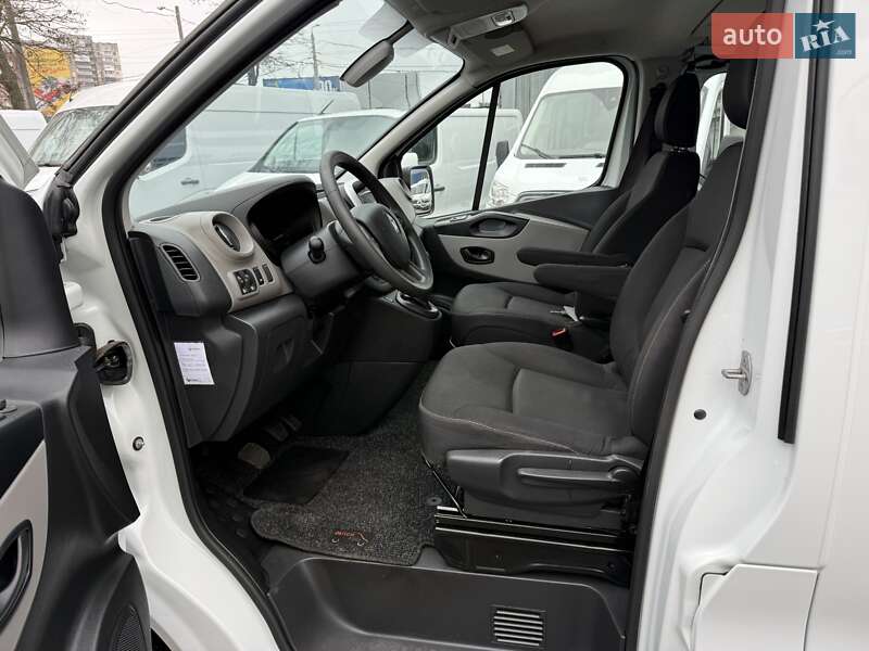 Грузопассажирский фургон Renault Trafic 2018 в Одессе фото 19 Грузопассажирский фургон Renault Trafic 2018 в Одессе