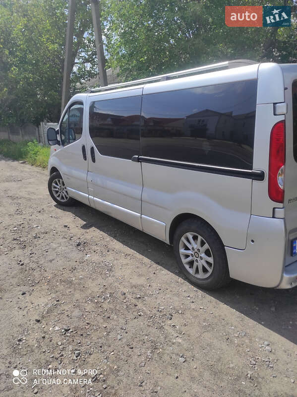 Минивэн Renault Trafic 2007 в Царичанке