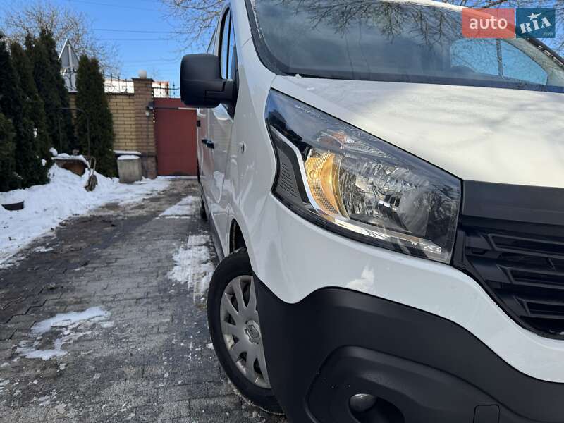 Грузовой фургон Renault Trafic 2016 в Житомире