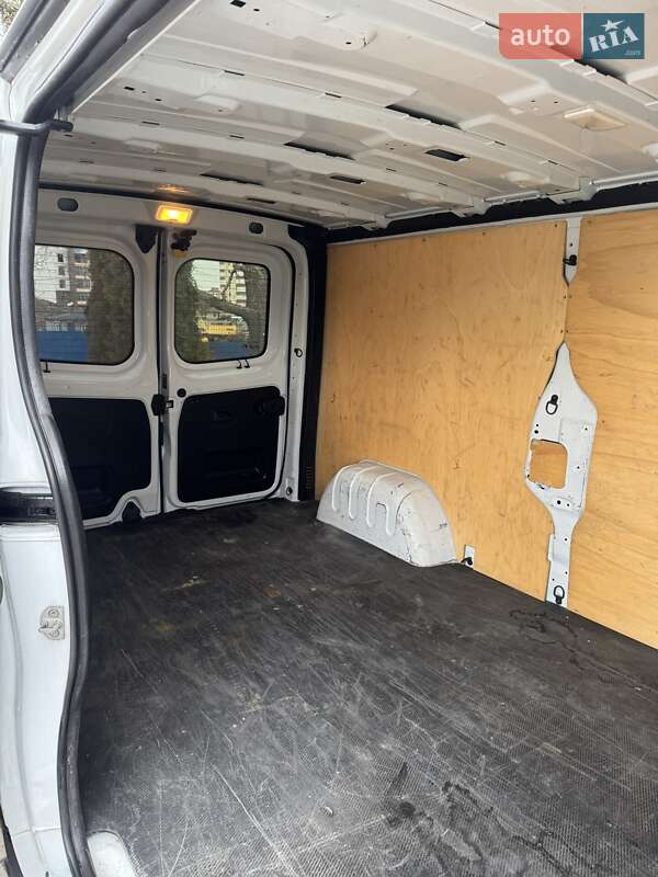 Грузовой фургон Renault Trafic 2016 в Житомире