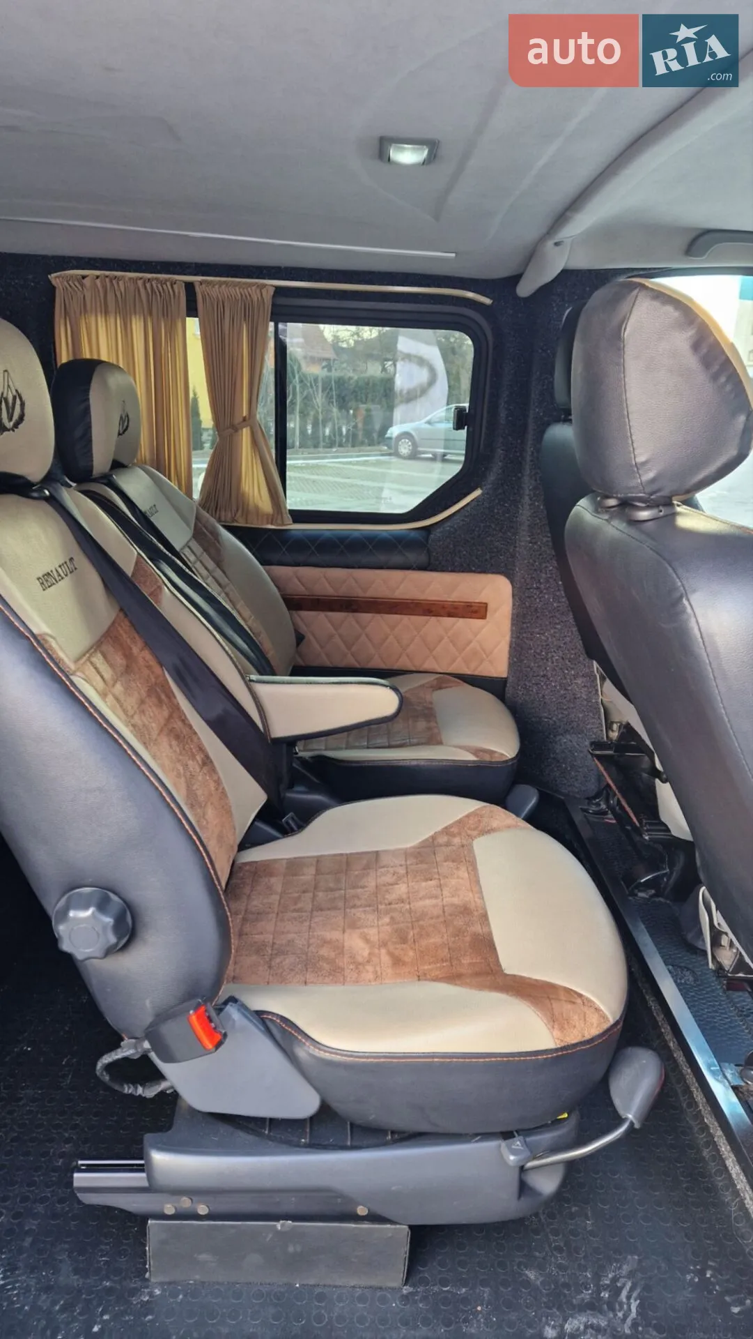 2010 Renault Trafic - мініатюра 13