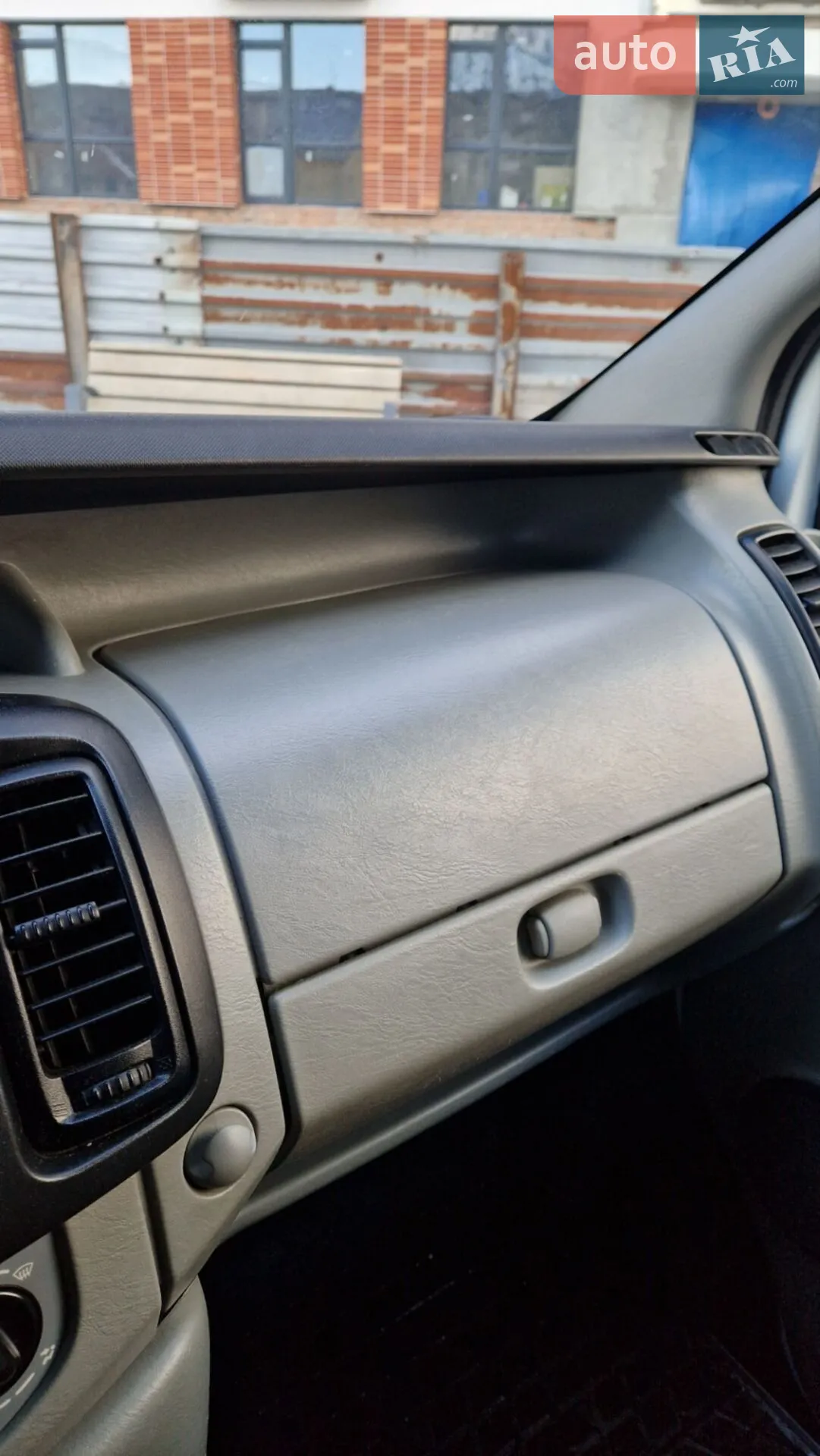 2010 Renault Trafic - мініатюра 18