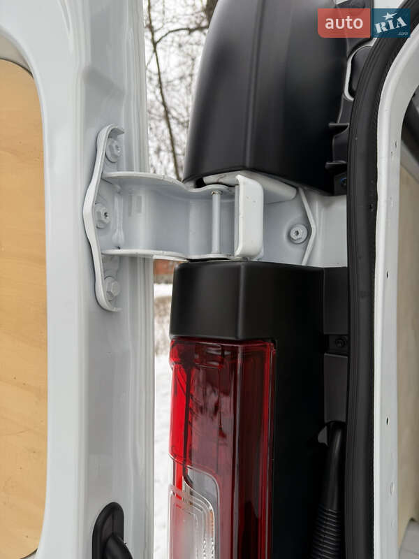 Грузовой фургон Renault Trafic 2021 в Казатине фото 52 Грузовой фургон Renault Trafic 2021 в Казатине