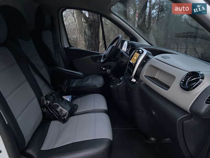 Грузовой фургон Renault Trafic 2016 в Днепре