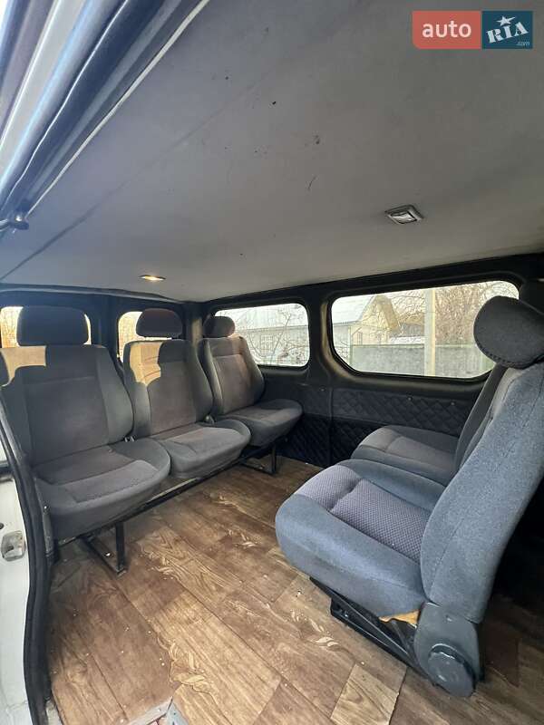 Минивэн Renault Trafic 2004 в Коломые