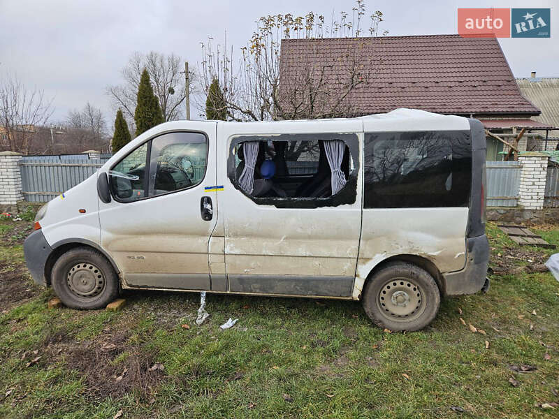 Минивэн Renault Trafic 2004 в Монастырище
