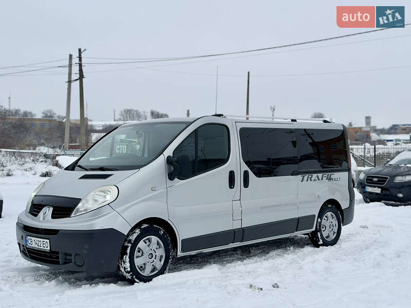 Минивэн Renault Trafic 2011 в Ровно