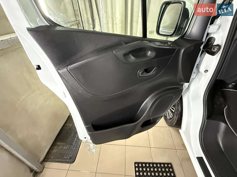 Минивэн Renault Trafic 2021 в Киеве