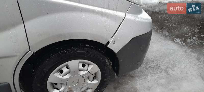 Минивэн Renault Trafic 2010 в Киеве фото 3 Минивэн Renault Trafic 2010 в Киеве