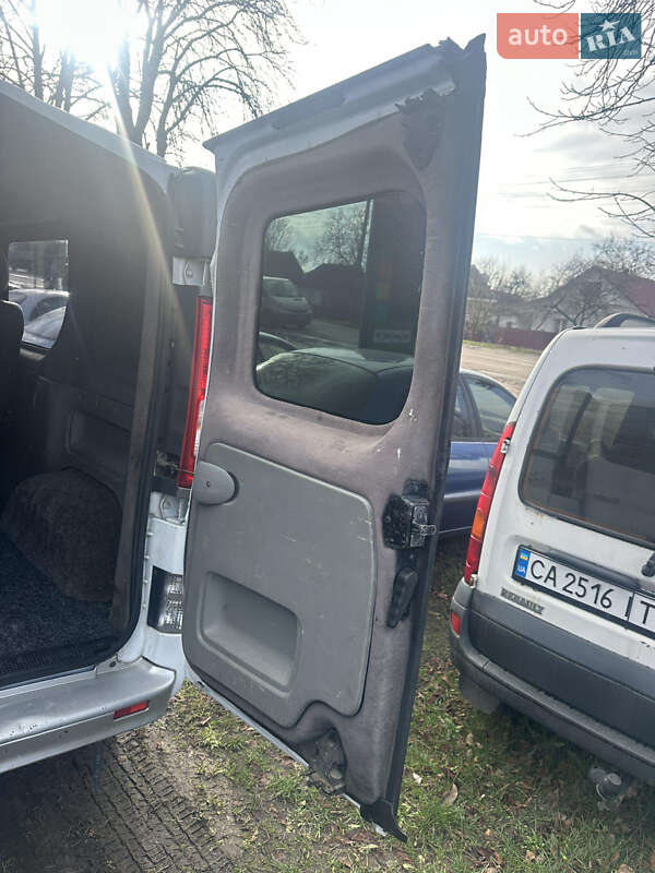 Минивэн Renault Trafic 2006 в Шполе