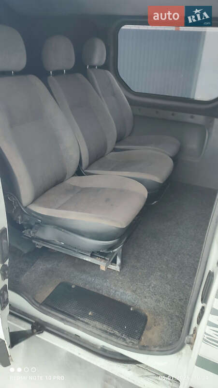 Минивэн Renault Trafic 2006 в Шполе