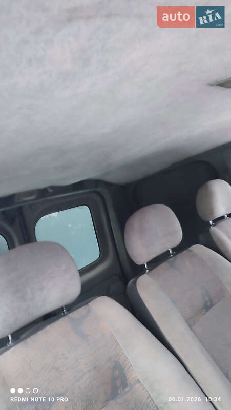 Минивэн Renault Trafic 2006 в Шполе