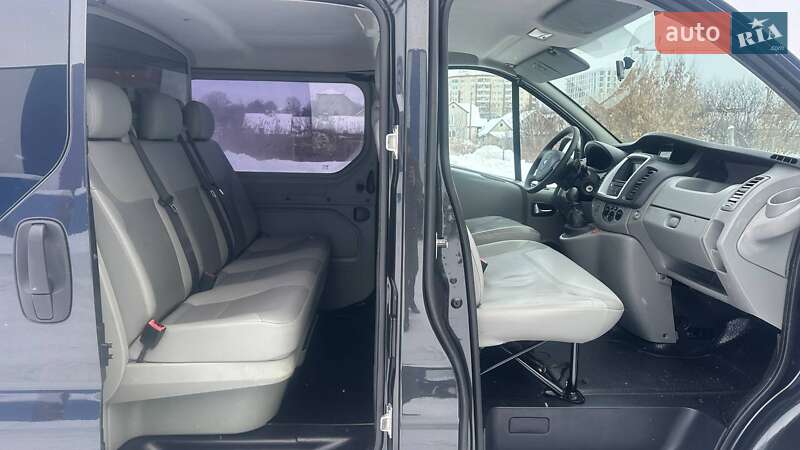 Минивэн Renault Trafic 2011 в Дубно