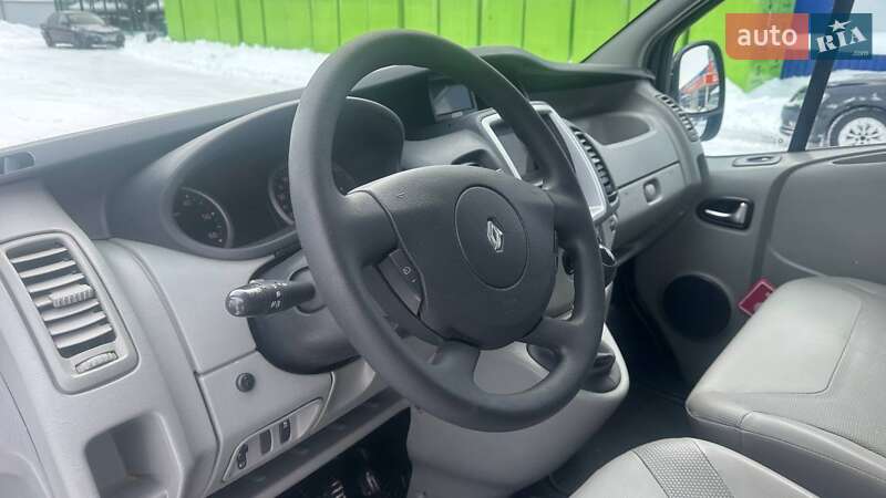 Минивэн Renault Trafic 2011 в Дубно