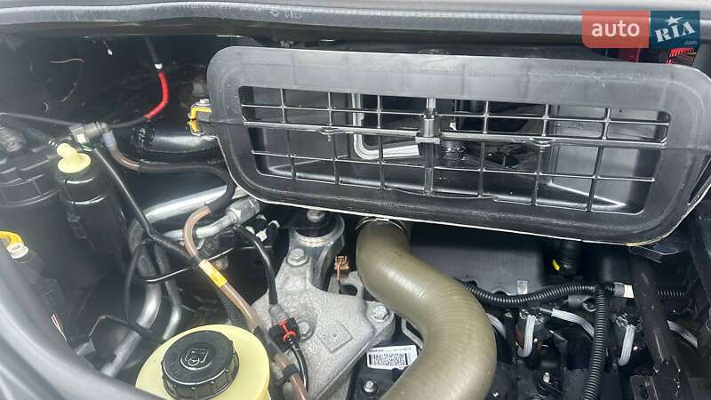 Минивэн Renault Trafic 2011 в Дубно