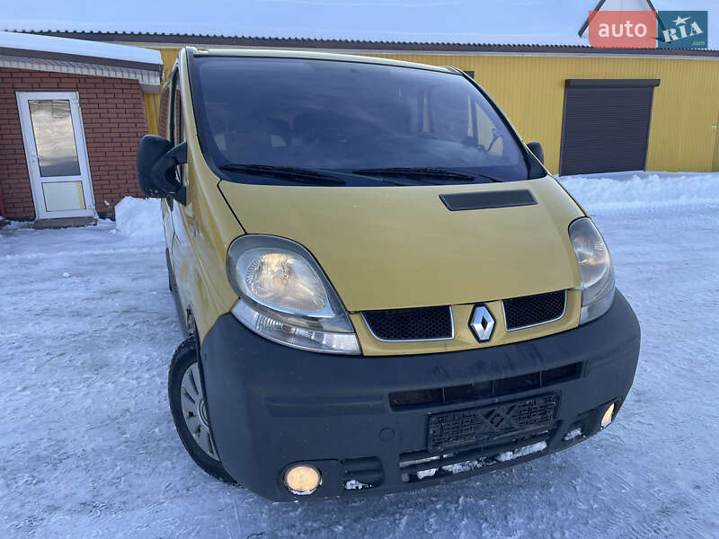 Минивэн Renault Trafic 2002 в Здолбунове
