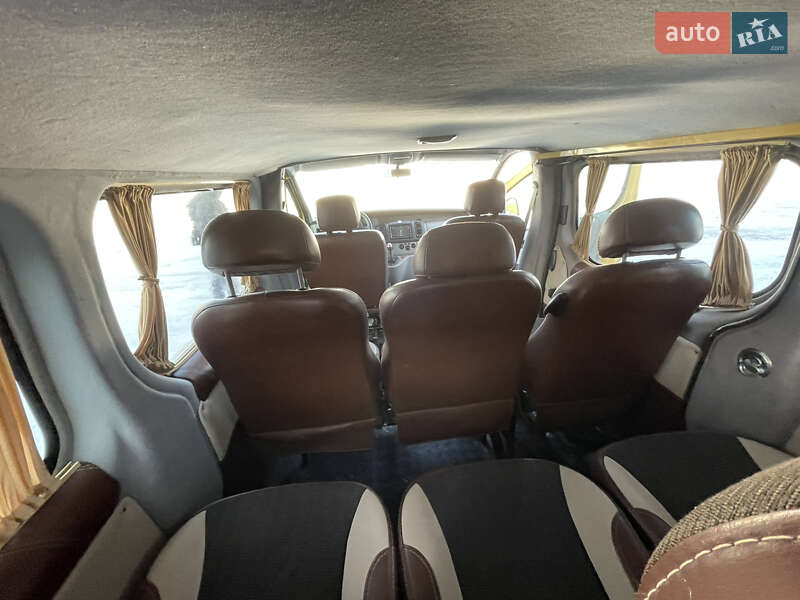 Минивэн Renault Trafic 2002 в Здолбунове