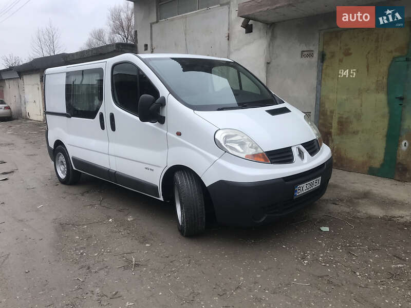 Минивэн Renault Trafic 2007 в Каменец-Подольском