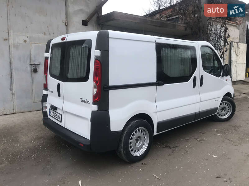 Минивэн Renault Trafic 2007 в Каменец-Подольском