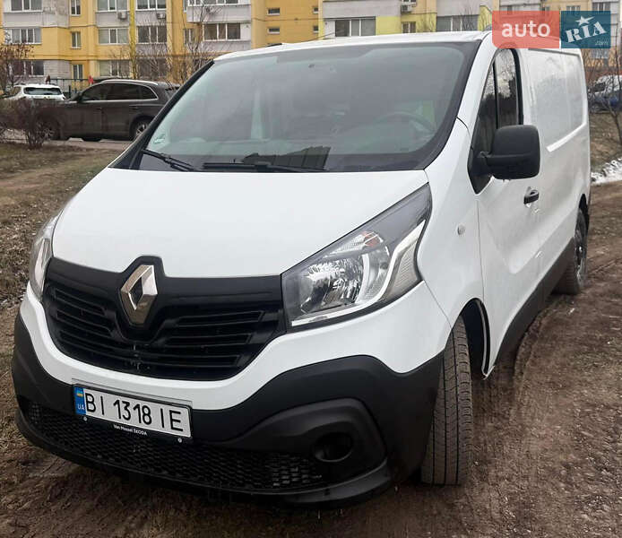 Грузовой фургон Renault Trafic 2016 в Полтаве